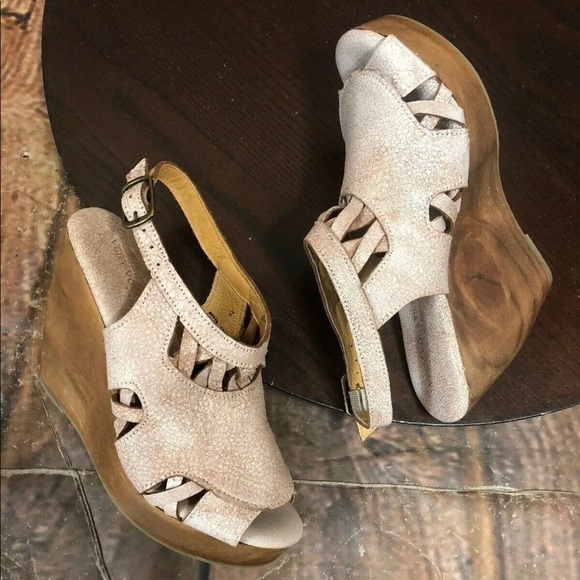 very volatile sandals